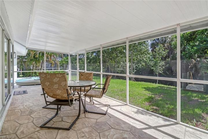 27141 Sun Aqua LN, BONITA SPRINGS FL 34135