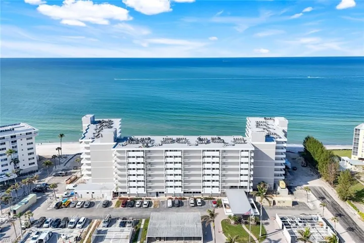 3443  Gulf Shore N BLVD, Naples, FL 34103