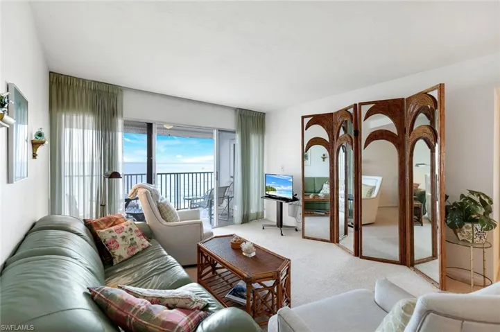 3443  Gulf Shore N BLVD, Naples, FL 34103