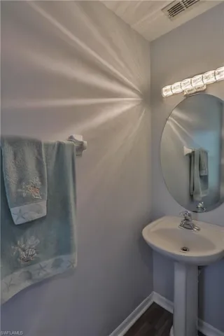 3630 Pine Oak Cir 105, Fort Myers, Florida 33916