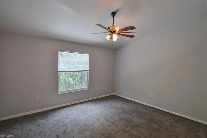 3630 Pine Oak Cir 105, Fort Myers, Florida 33916