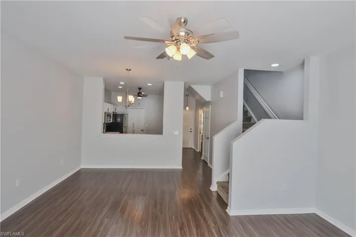 3630 Pine Oak Cir 105, Fort Myers, Florida 33916
