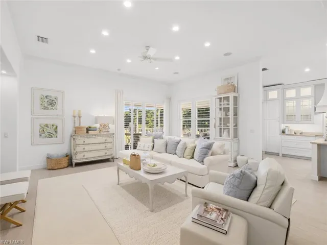 28617 San Lucas Ln 202, Bonita Springs, Florida 34135