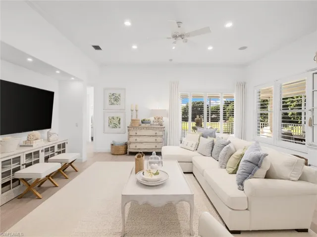 28617 San Lucas Ln 202, Bonita Springs, Florida 34135
