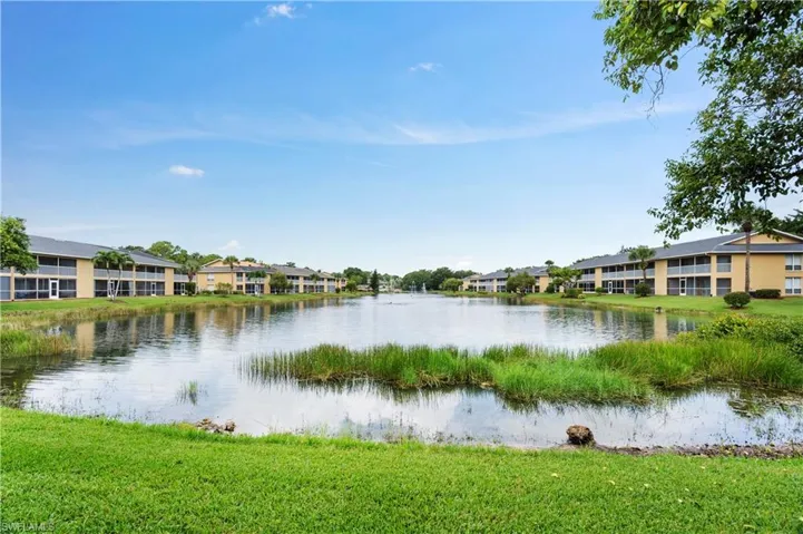 1250 Yesica Ann Cir E105, Naples, Florida 34110