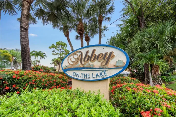 1250 Yesica Ann Cir E105, Naples, Florida 34110