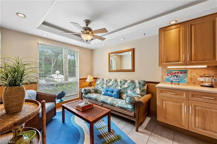 1250 Yesica Ann Cir E105, Naples, Florida 34110