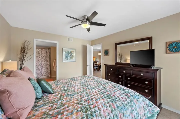 1250 Yesica Ann Cir E105, Naples, Florida 34110