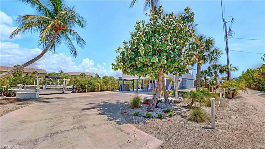 8161 Moyer Ln, Bokeelia, Florida 33922