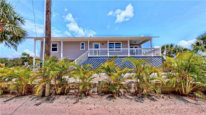 8161 Moyer Ln, Bokeelia, Florida 33922