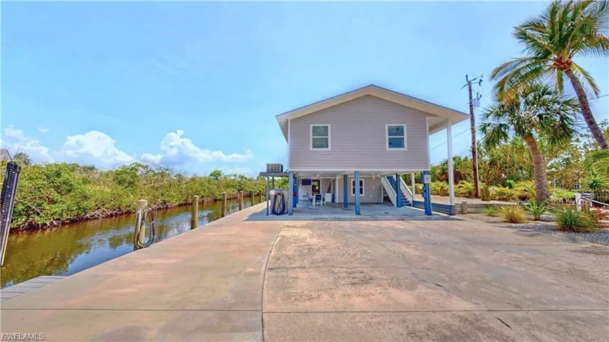 8161 Moyer Ln, Bokeelia, Florida 33922