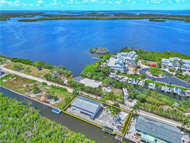8161 Moyer Ln, Bokeelia, Florida 33922