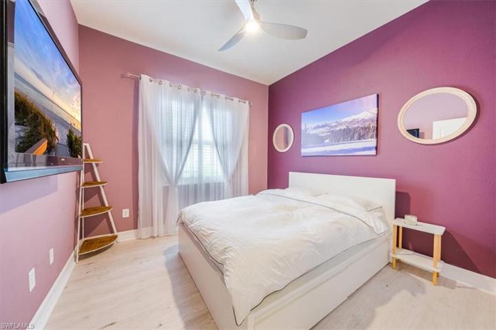 7866  Sanctuary  CIR, Naples, FL 34104