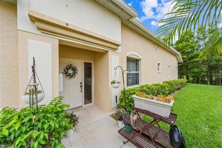 7866  Sanctuary  CIR, Naples, FL 34104