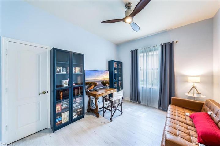 7866  Sanctuary  CIR, Naples, FL 34104
