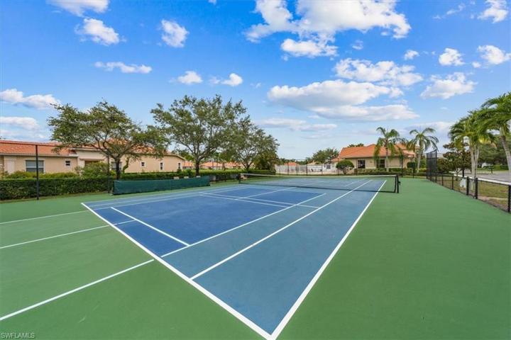 7866  Sanctuary  CIR, Naples, FL 34104