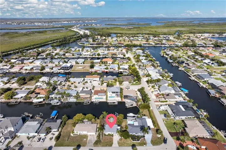 12307 Matlacha Blvd, Matlacha Isles, Florida 33991