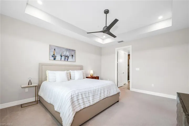 233 Indies Dr E 201, Naples, Florida 34114