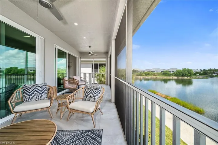 233 Indies Dr E 201, Naples, Florida 34114