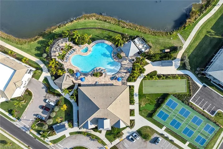 233 Indies Dr E 201, Naples, Florida 34114