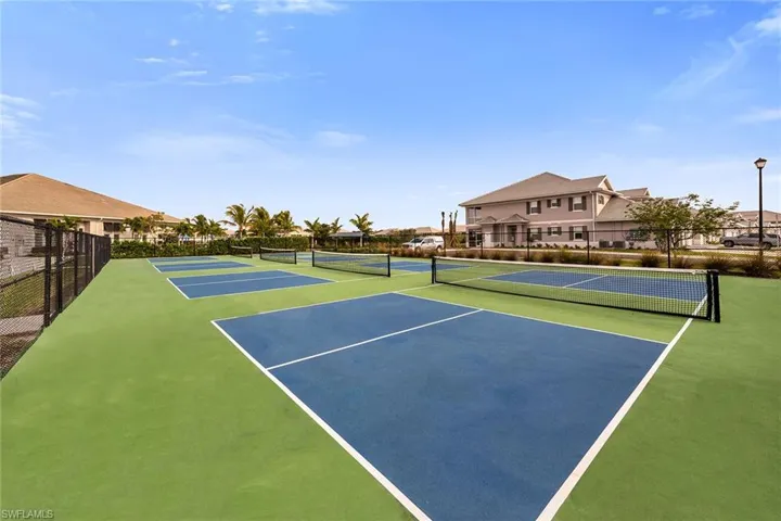233 Indies Dr E 201, Naples, Florida 34114