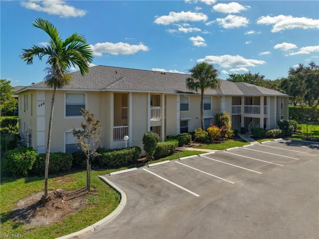 729  Landover  CT, Naples, FL 34104