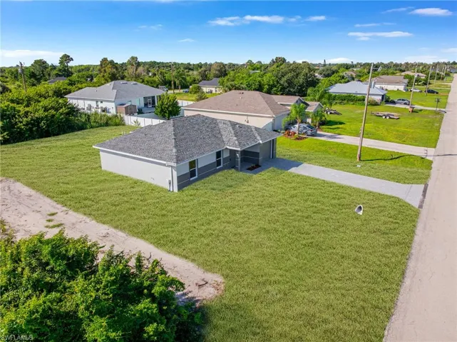 180 Peerless St, Lehigh Acres, Florida 33974