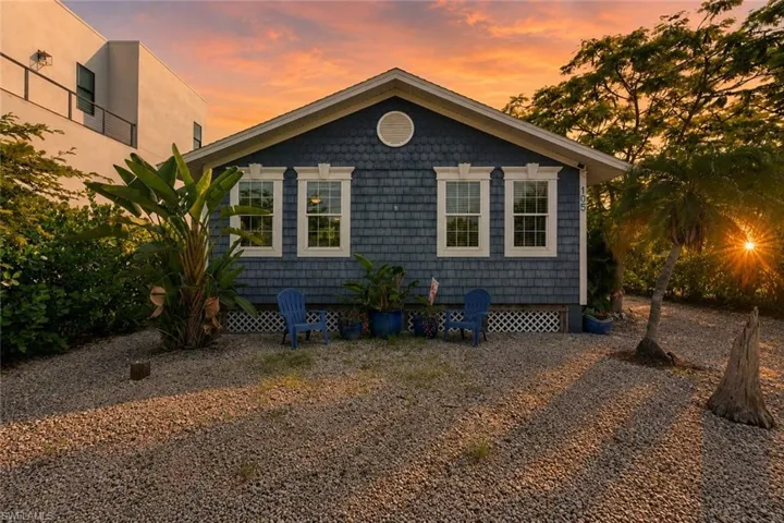 105 Hilo St, Naples, Florida 34113