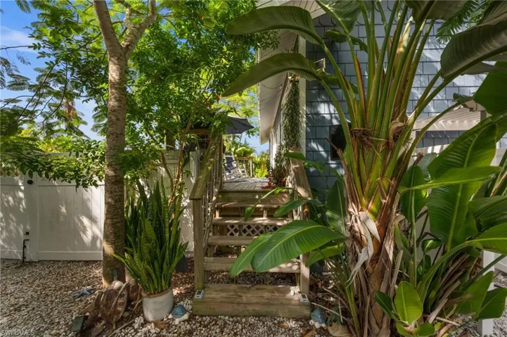 105 Hilo St, Naples, Florida 34113
