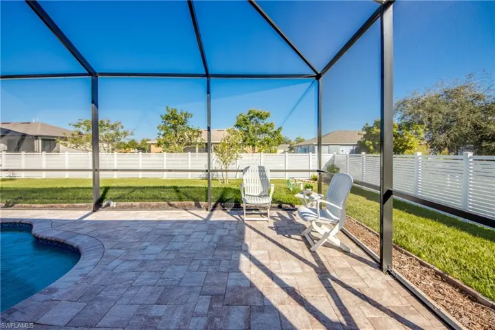 There is plenty of relaxing room on the 40' x16' screened lanai.