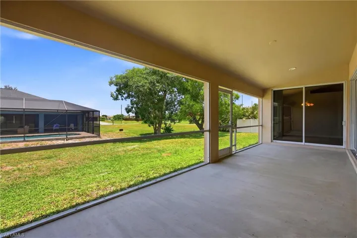 2600 Sw 1st St, Cape Coral, Florida 33991