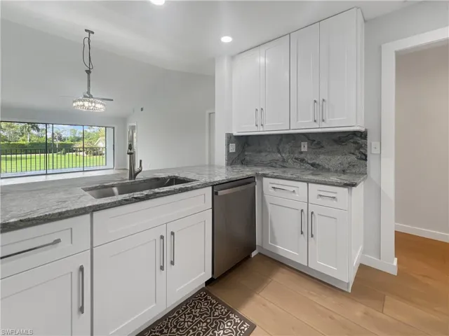 5908  Cranbrook  WAY, Naples, FL 34112