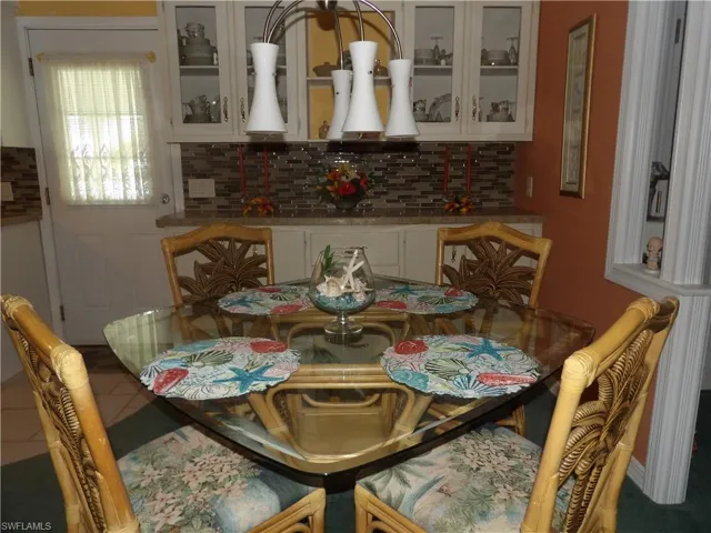 242 Shrub Ln N, North Fort Myers, Florida 33917