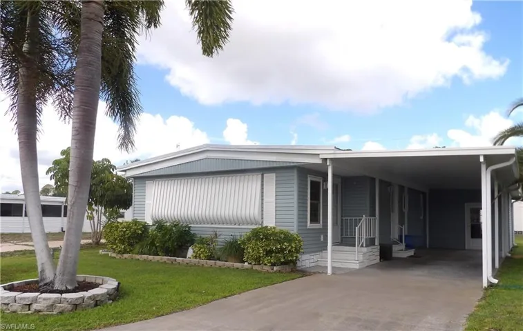 242 Shrub Ln N, North Fort Myers, Florida 33917