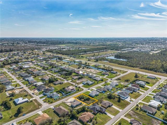 408 SW 28TH AVE, CAPE CORAL FL 33991
