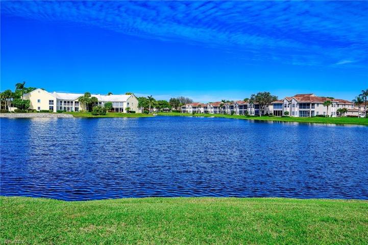 VIEWS OF THE LARGEST LAKE IN WINDSTAR