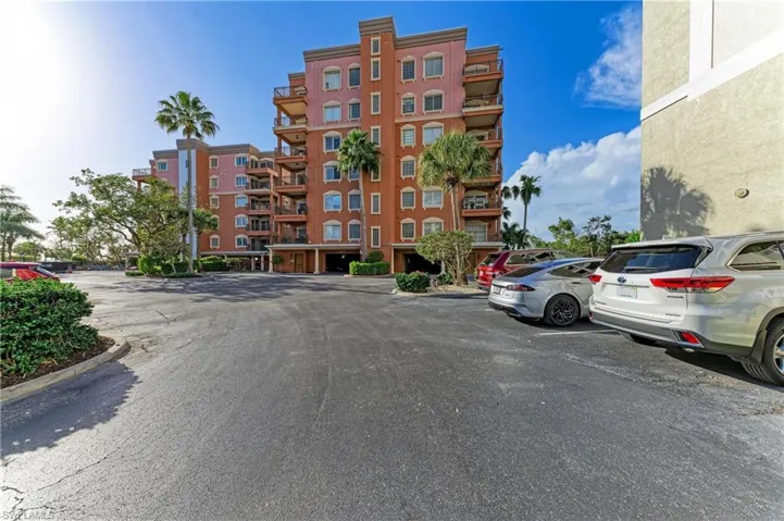 14813 Laguna Dr 401, Fort Myers, Florida 33908