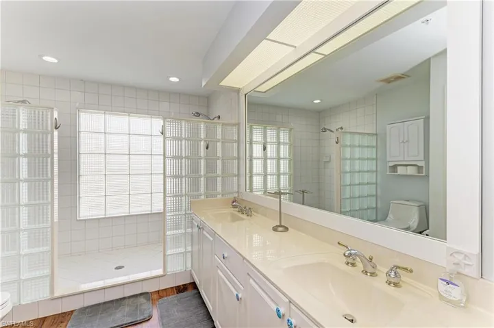14813 Laguna Dr 401, Fort Myers, Florida 33908
