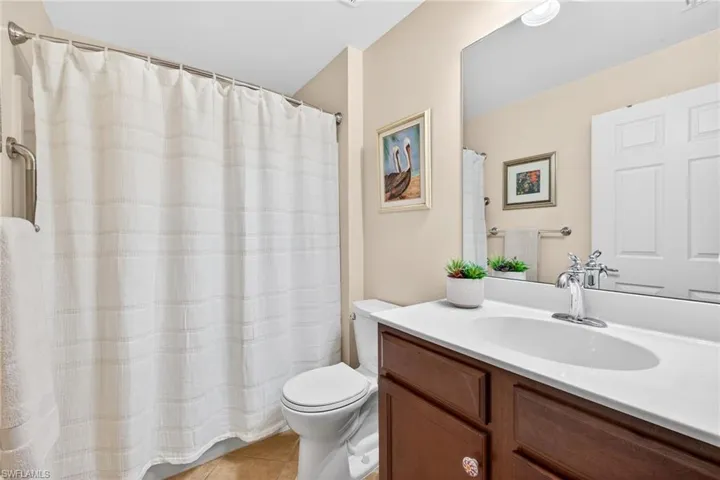 Bathroom#2-Shower & Tub Combo