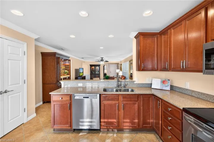 Plenty of Cabinets