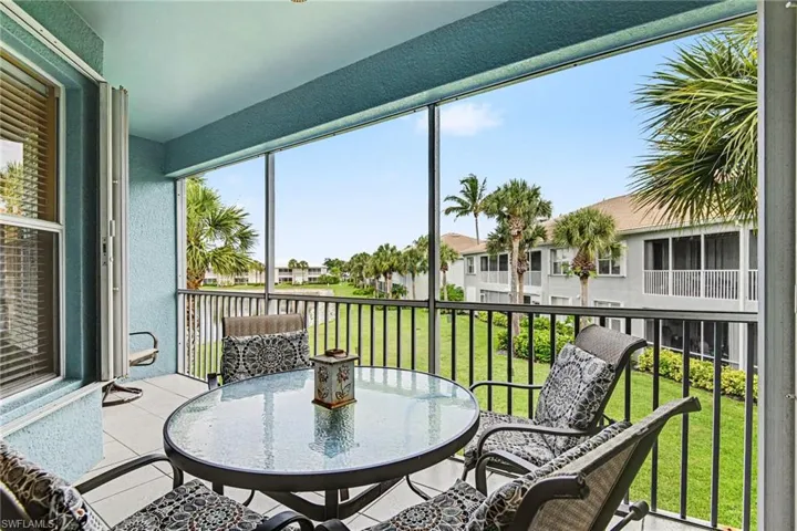 1230 Sweetwater Ln 2208, Naples, Florida 34110