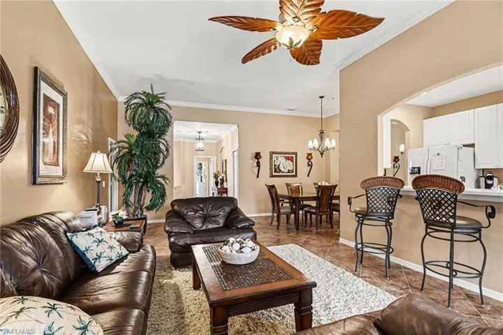 1230 Sweetwater Ln 2208, Naples, Florida 34110