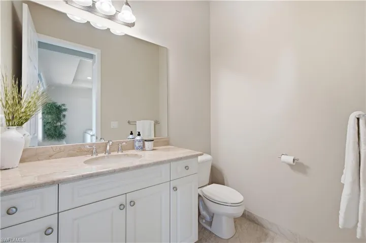 11532 Stonecreek Cir, Fort Myers, Florida 33913