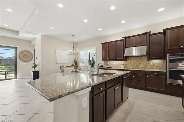 11532 Stonecreek Cir, Fort Myers, Florida 33913