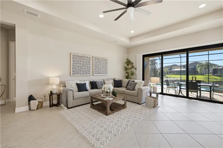 11532 Stonecreek Cir, Fort Myers, Florida 33913