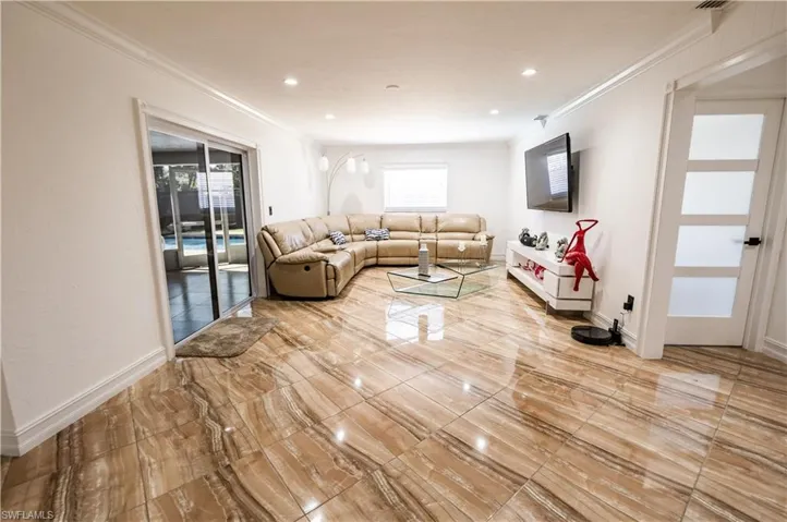4924  20th SW PL, Naples, FL 34116
