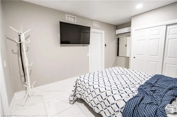4924  20th SW PL, Naples, FL 34116