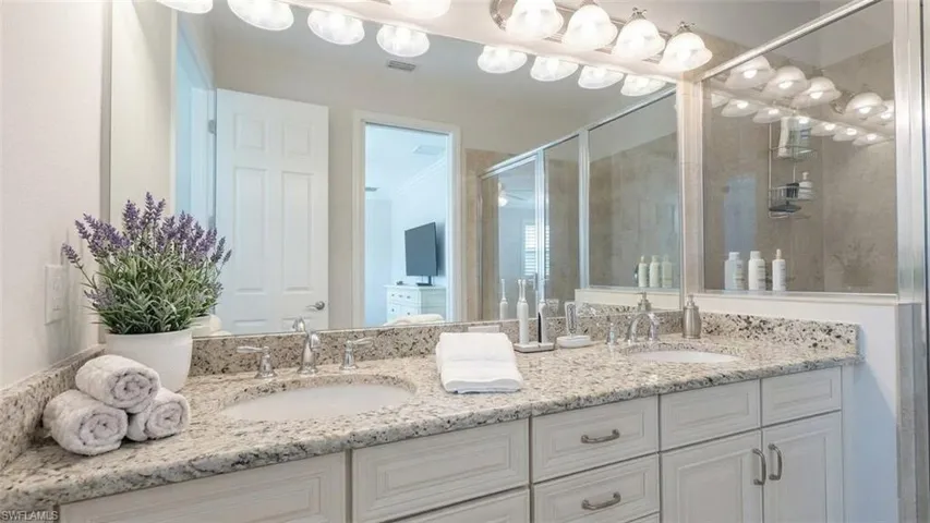 9082 Capistrano St N 4806, Naples, Florida 34113
