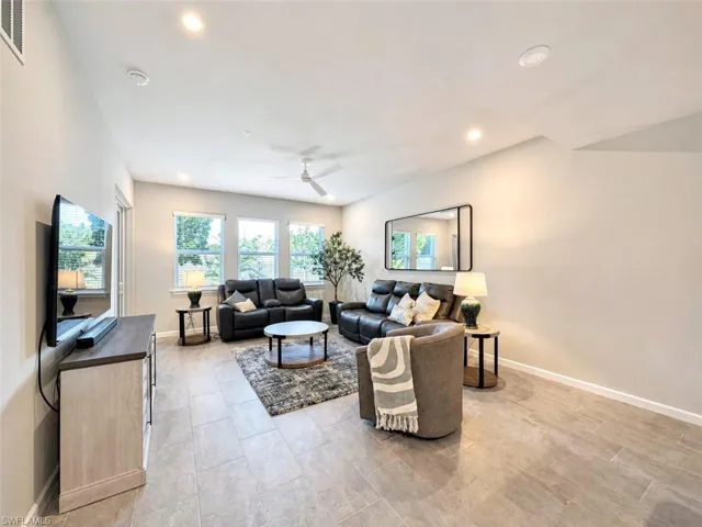 4660 Arboretum Cir 102, Naples, Florida 34112