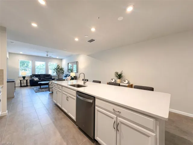 4660 Arboretum Cir 102, Naples, Florida 34112